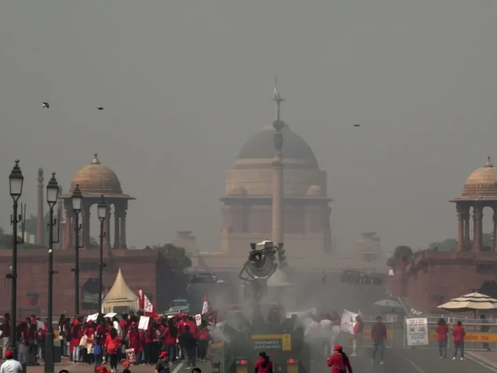 दिवाली से पहले जहरीली हुई दिल्ली की हवा, लागू हो सकता है GRAP-3, लग सकते हैं नए प्रतिबंध