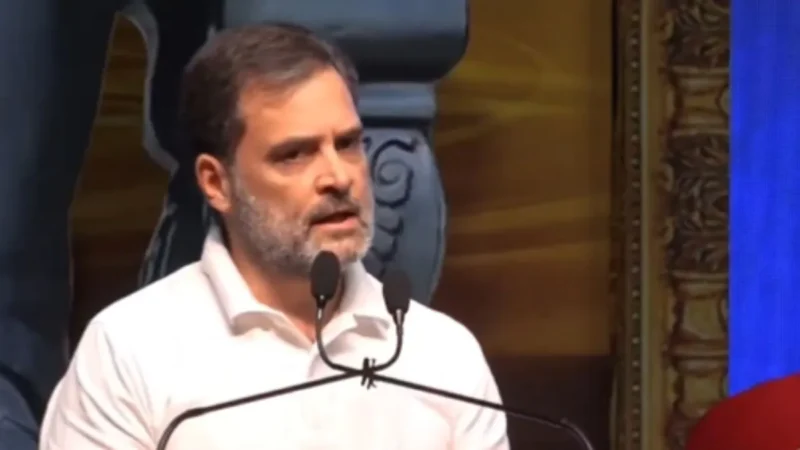 कांग्रेस के कार्यक्रम में अचानक राहुल गांधी का माइक हुआ बंद, बोले-‘चाहे कितने भी माइक बंद कर लो, मैं बोलता रहूंगा’