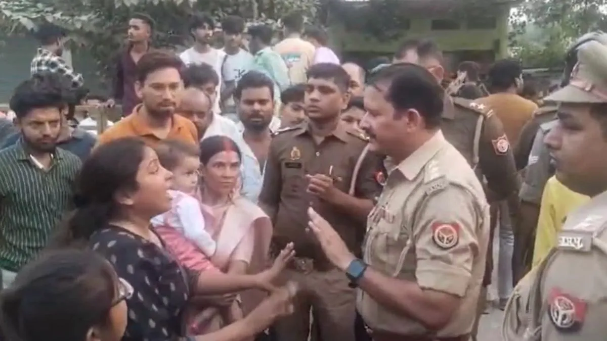 यूपी में हिट एंड रन का मामला, BJP नेता के बेटे ने BMW से मारी टक्कर; परिजनों ने सड़क जाम कर किया हंगामा