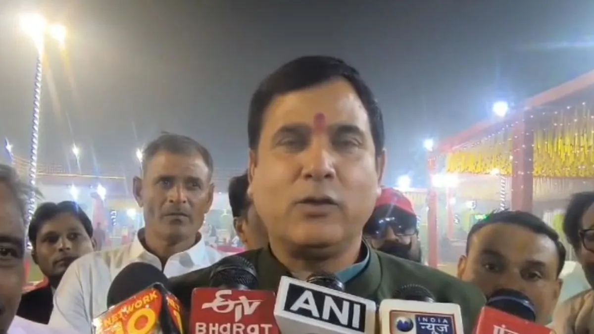 बीजेपी विधायक नंदकिशोर गुर्जर के बोल- ‘दरगाह-मजार पर न जाएं हिंदू, जल्द ही मौलवी भी जलाभिषेक करेंगे’