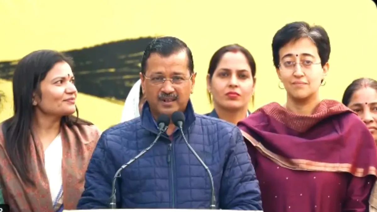 दिल्ली की महिलाओं के लिए अरविंद केजरीवाल ने किया बड़ा ऐलान, हर महीने खाते में आएंगे इतने हजार रुपये