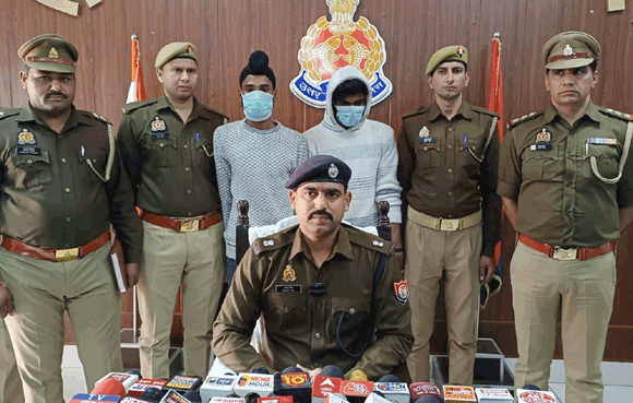 पुलिस ने किया शस्त्र फैक्ट्री का भंडाफोड़, दो आरोपी दबोचे