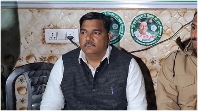 AIMIM उम्मीदवार ताहिर हुसैन ने शुरू किया चुनाव प्रचार, दिल्ली पुलिस की निगरानी में पहुंचे मुस्तफाबाद