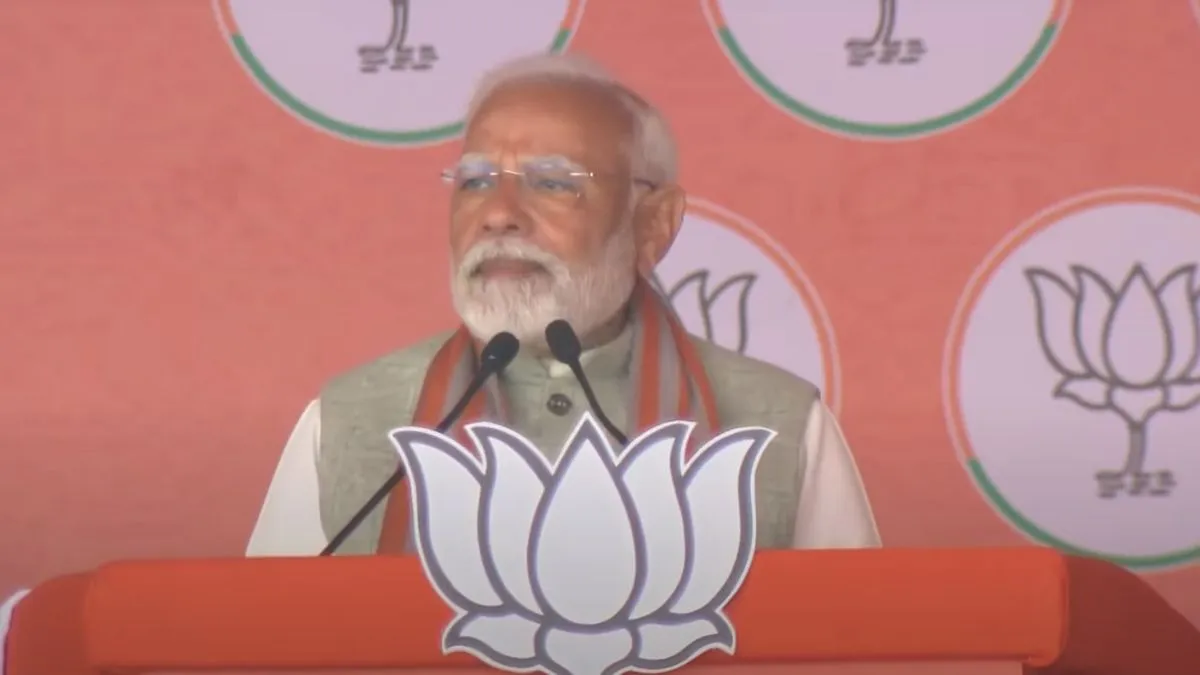 महाकुंभ में हुए हादसे में कुछ लोगों की मौत हुई, यूपी सरकार से लगातार संपर्क में हूं: PM मोदी