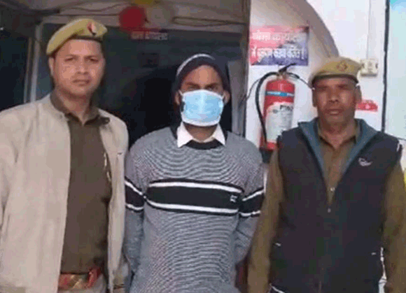 दहेज हत्या के मुकदमें में वांछित आरोपी चढ़ा पुलिस के हत्थे