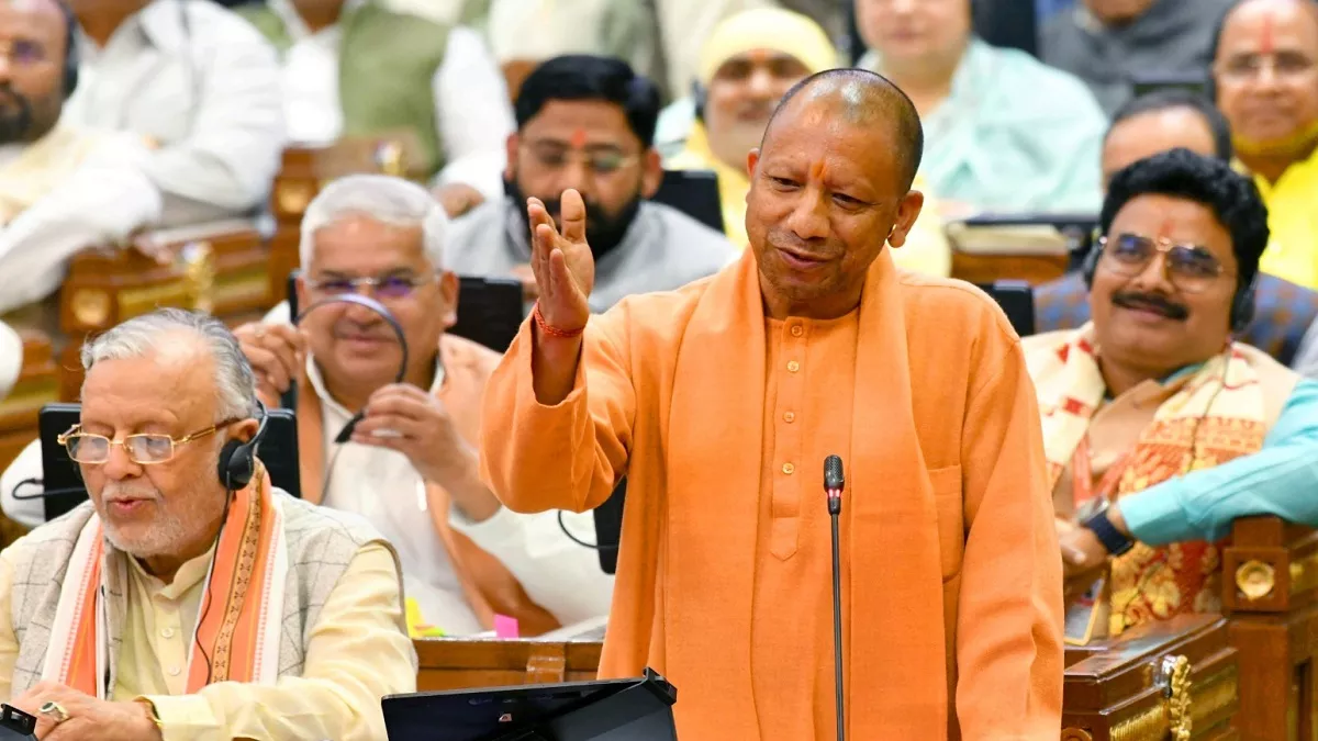 उपहास, विरोध और स्वीकृति… अयोध्या के साथ महाकुंभ के मुद्दे पर CM योगी का सपा पर सीधा वार, कहा- प्रयागराज में टूटे सारे अनुमान