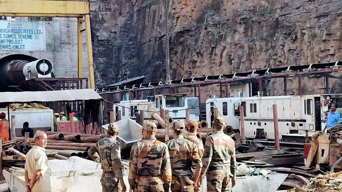 उत्तराखंड में श्रमिकों की जान बचाने वाली टीम पहुंची तेलंगना, रैट माइनर्स की मदद से टनल से निकाले जाएंगे मजदूर