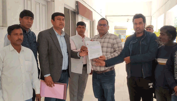 जिलाधिकारी से मिला भावाधस का प्रतिनिधि, सौंपा ज्ञापन