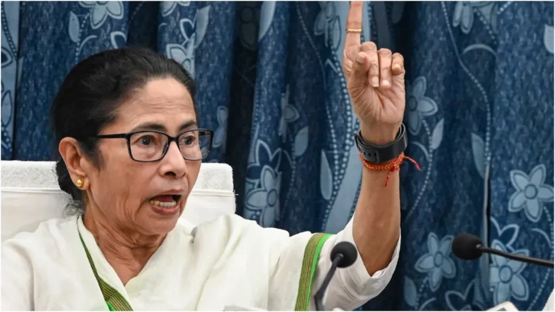 महाकुंभ को लेकर CM ममता बनर्जी का विवादित बयान, बोलीं- ‘ये मृत्यु कुंभ है’