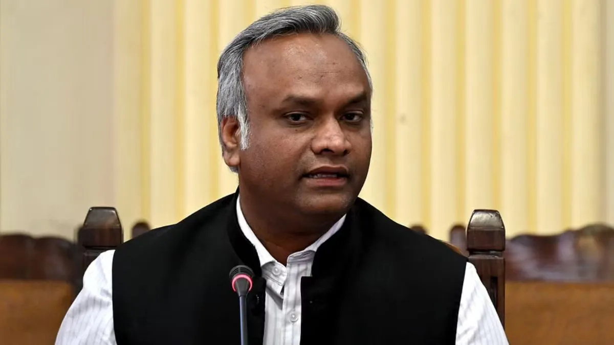 कांग्रेस नेता प्रियांक खरगे ने साधा निशाना, बोले- ‘कहते कुछ हैं और करते कुछ और हैं’