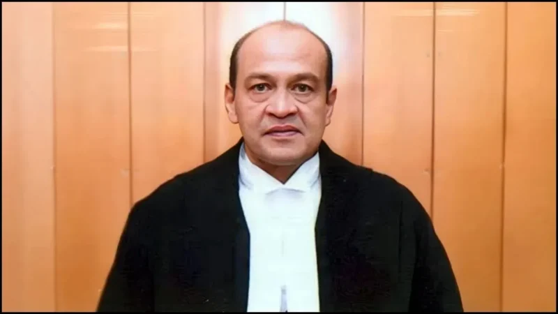 जस्टिस वर्मा कैश कांड: जज ने वकीलों से ली सलाह, इधर SHO समेत 8 पुलिसकर्मियों के मोबाइल जब्त