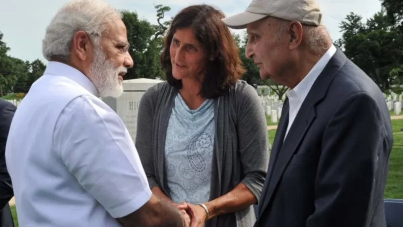 PM मोदी ने सुनीता विलियम्स के साथ शेयर की तस्वीर, बोले- ‘पृथ्वी ने आपको याद किया…’