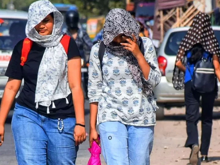 बरस रही आग से मिलेगी राहत, आंधी-तूफान और बारिश की भविष्यवाणी, जानें यूपी-दिल्ली, बिहार समेत देश का मौसम