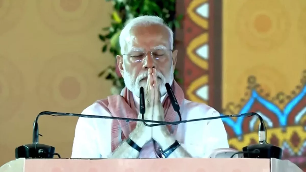 पहलगाम हमला! बिहार पहुंचे पीएम मोदी जनता के सामने हाथ जोड़कर खड़े हुए, भावुक होकर जानें क्या बोले?