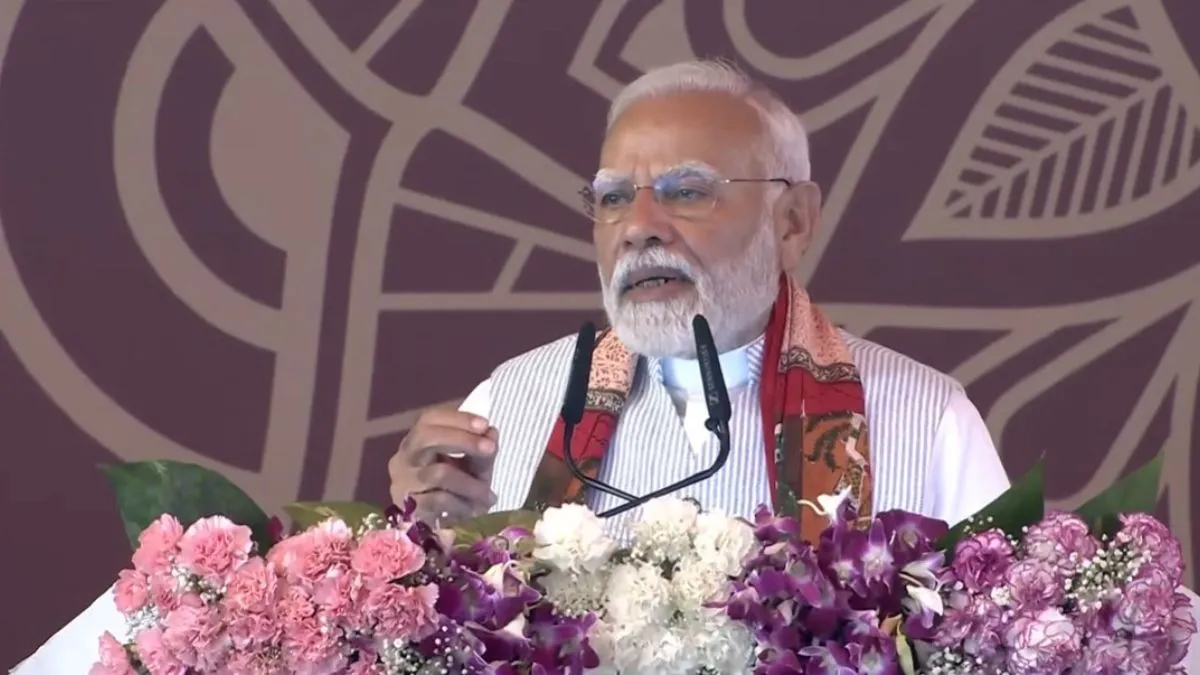 वाराणसी में पीएम मोदी का परिवारवाद पर बड़ा हमला, कहा- ‘कुछ लोग सत्ता हथियाने की कोशिश में लगे हैं’