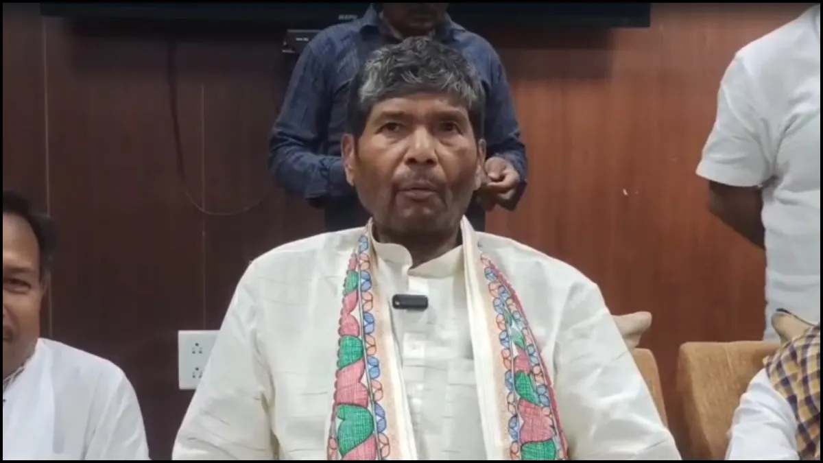 चिराग के चाचा पशुपति ने किया वक्फ बिल का विरोध, कहा- ‘जो इसका समर्थन करेगा उसकी पार्टी टूटेगी’