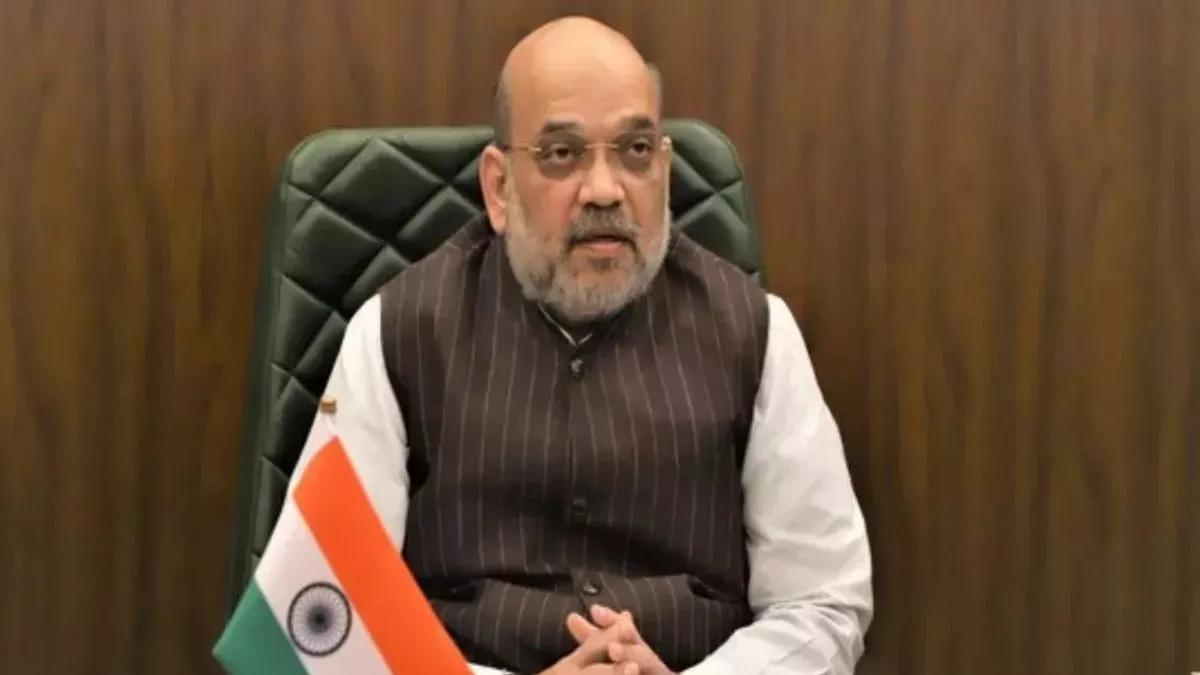 नक्सली मुठभेड़ में घायल जवानों से मिलने AIIMS पहुंचे अमित शाह, ट्रॉमा सेंटर में घायलों से मुलाकात कर जाना हालचाल