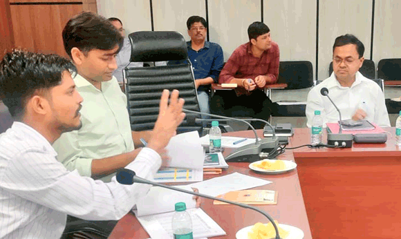 निर्माण कार्यो की गुणवत्ता लैब से टेस्ट कराएं: नगरायुक्त