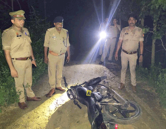 पुलिस ने मुठभेड़ में घायलावस्था में दबोचा शातिर बदमाश