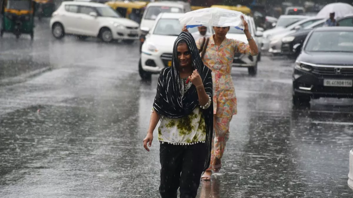 दिल्ली में बारिश ने बनाया 125 साल का नया रिकॉर्ड, 15 वर्ष में दूसरा सबसे कम गर्म रहा मई का महीना