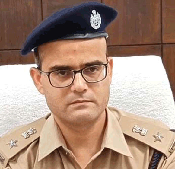 सोशल मीडिया पर भ्रामक खबरों के खिलाफ सख्त कार्रवाई, पुलिस की पैदल गश्त तेज: एसएसपी