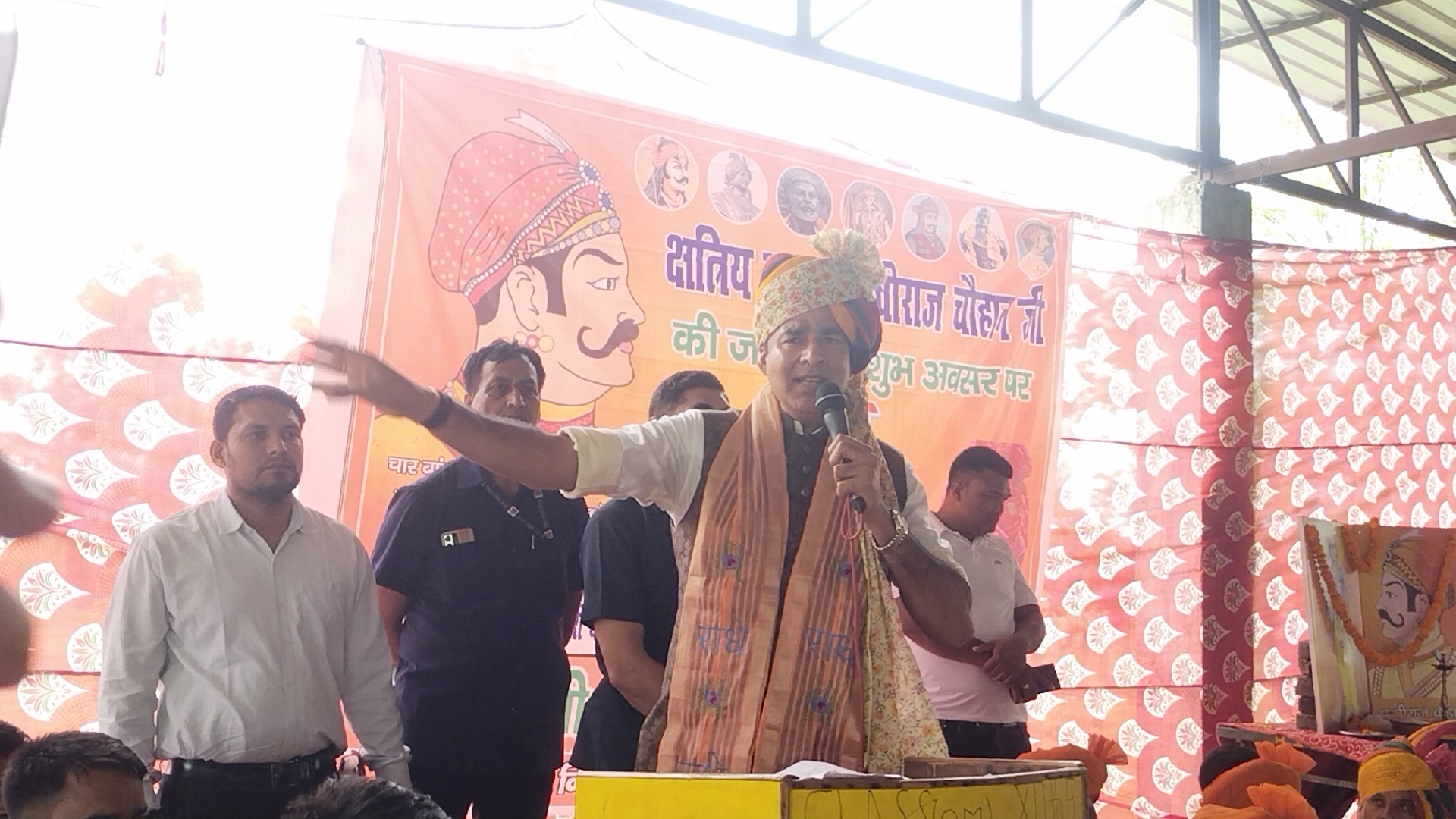 संगीत सोम बोले राहुल गांधी, अखिलेश यादव और असदुद्दीन उवैसी है देश के जयचंद