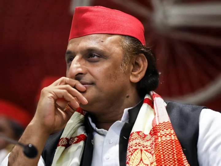 अखिलेश यादव की पीसी में गूंजा ‘हम इंतजार करेंगे कयामत तक’, CM योगी के बयान पर सियासी तंज