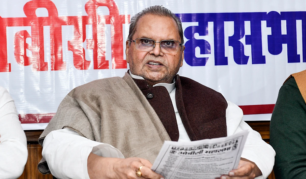 सत्यपाल मलिक के खिलाफ CBI की चार्जशीट, 5 अन्य के भी नाम शामिल