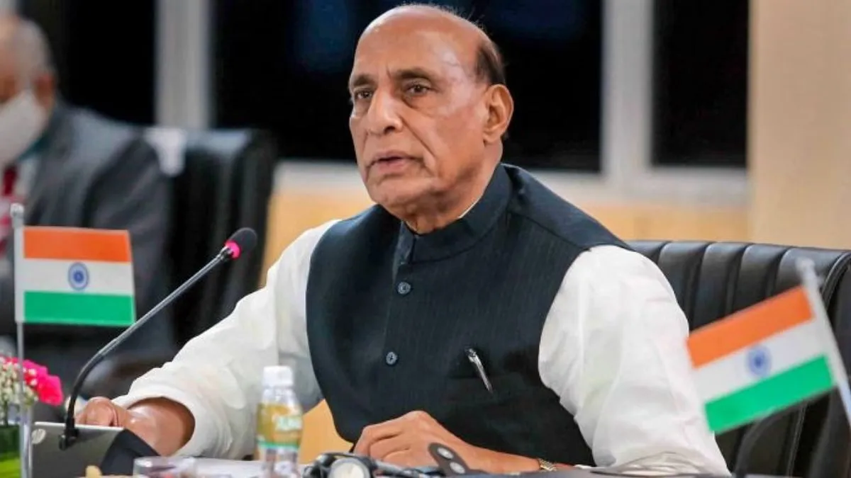 राजनाथ सिंह का सर्वदलीय बैठक में बड़ा बयान, बोले- “पाकिस्तान के खिलाफ ऑपरेशन अभी जारी”