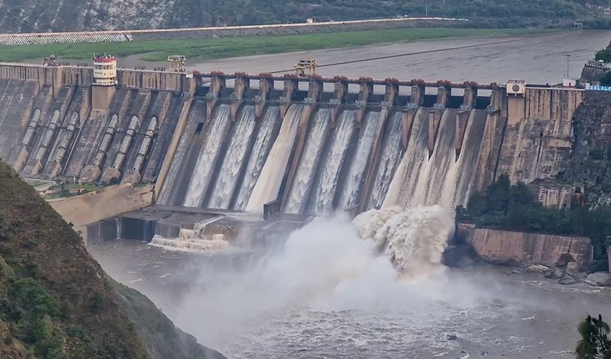भारत ने चलाया ‘पानी बम’, पाकिस्तान ने किया दावा, Indus Waters Treaty के उल्लंघन के आरोपों पर इंडिया ने दिखाया इस्लामाबाद को आईना