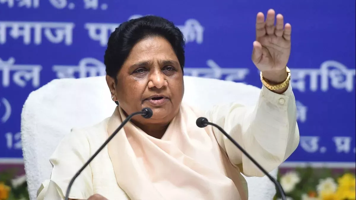BSP सुप्रीमो मायावती का चंद्रशेखर आजाद पर पलटवार, बोलीं- आकाश आनंद की वापसी से ‘बरसाती मेंढक’ बेचैन