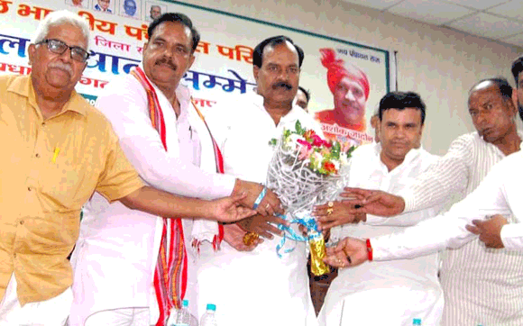 सम्मेलन में ग्राम प्रधानों की विभिन्न समस्याओं पर किया गया विचार
