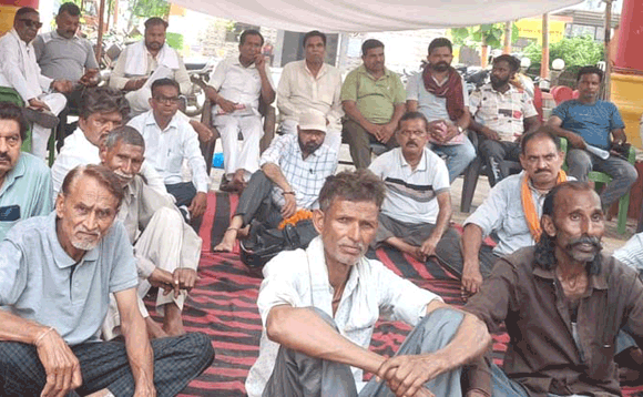 पांचवें दिन भी जारी रहा सफाई कर्मचारियों का धरना-प्रदर्शन