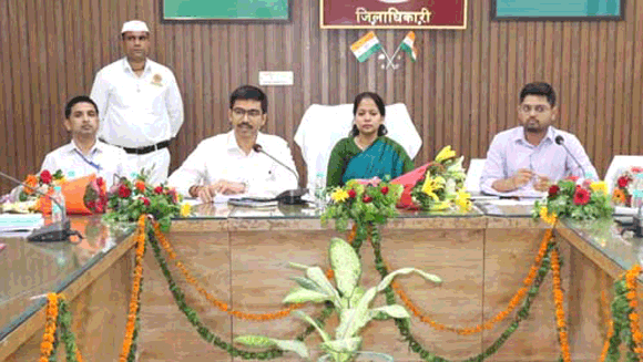 सहारनपुर में कैच द रेन 2025 अभियान की समीक्षा बैठक सम्पन्न