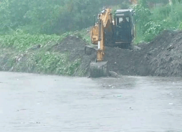 निगम की मेहनत रंग लायी, निर्बाध गति से बही ढमोला नदी