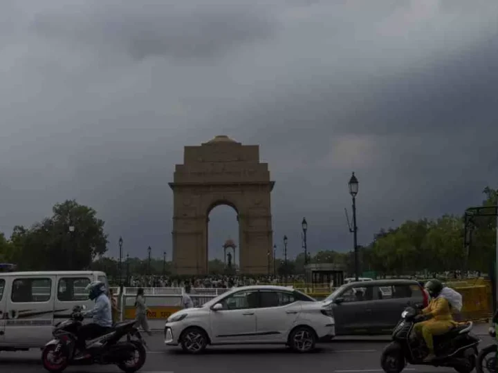 यूपी-MP और बिहार में भारी बारिश का अलर्ट, IMD ने जारी किया ऑरेंज अलर्ट; दिल्ली में भी बारिश के आसार
