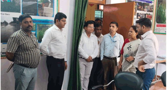 केन्द्रीय नोडल अधिकारी ने जल शक्ति केन्द्र का किया निरीक्षण