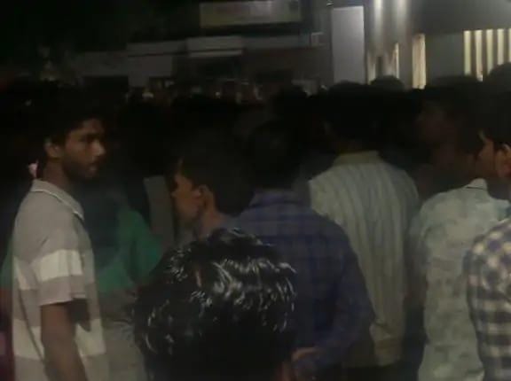 स्कूटर से कार पर स्क्रैच पड़ी तो किशोर को किया अगवा