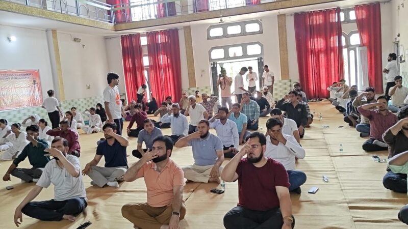योग जीवन के लिए अति महत्वपूर्ण, रोगों से लड़ने के लिए क्षमता प्राप्त होती है