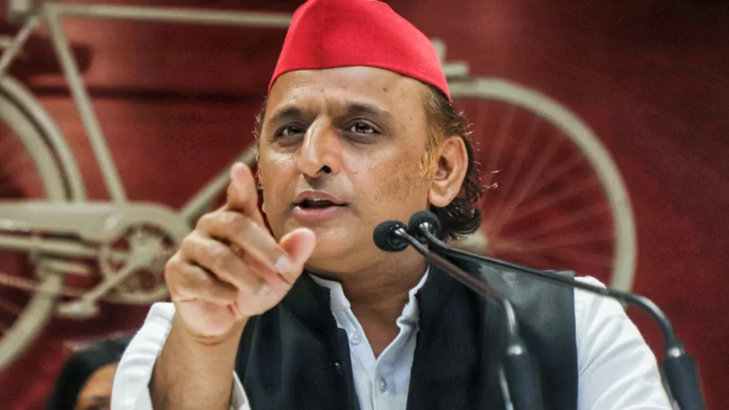 अखिलेश यादव के साथ विश्वासघात! समाजवादी पार्टी के ‘विभीषण’ बने तीन विधायक, सपा से किया गया निष्कासित