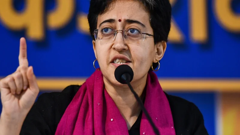 मनीष सिसोदिया से कथित क्लासरूम घोटाला मामले में ACB की पूछताछ, बीजेपी पर भड़कीं आतिशी