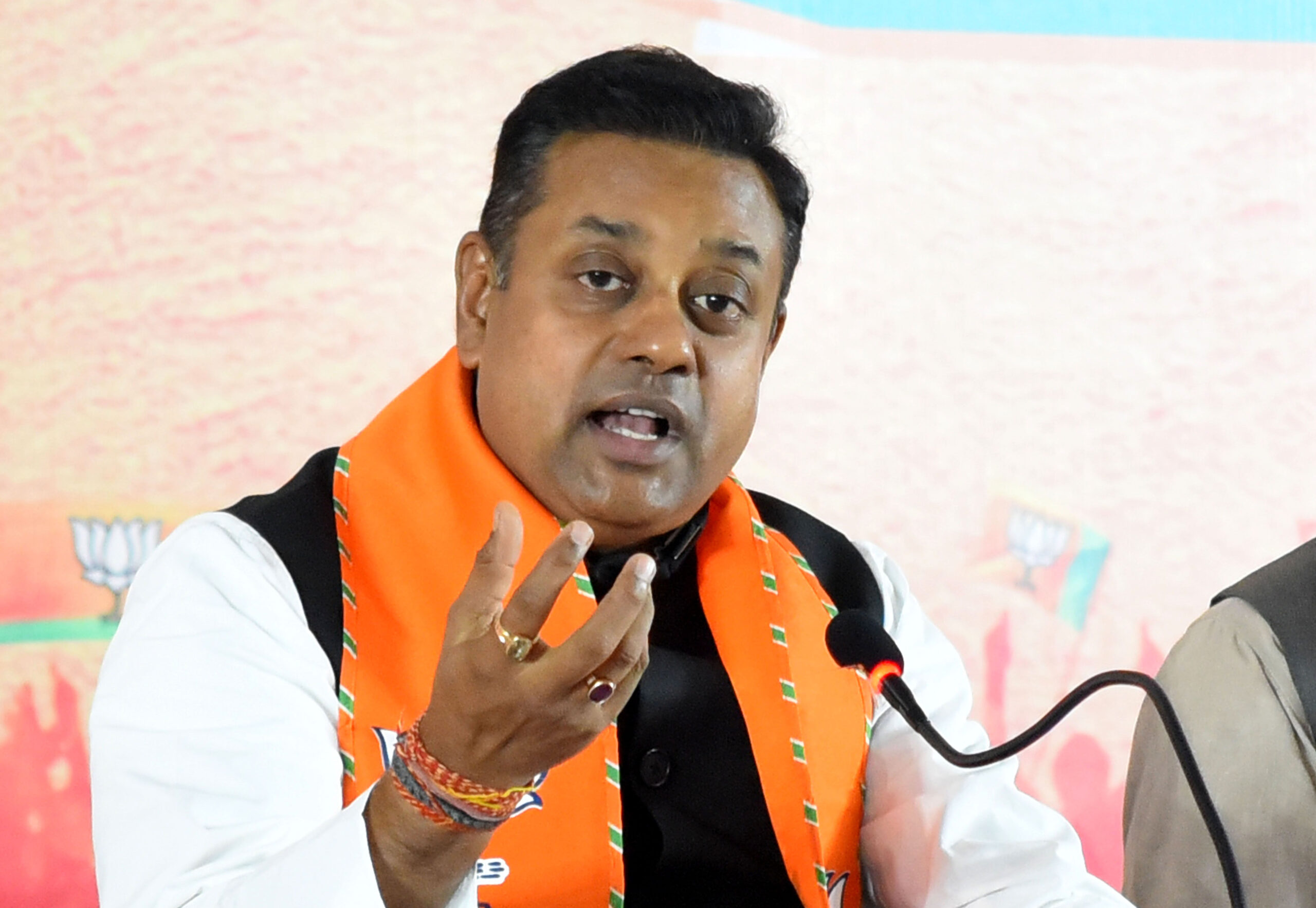 उन्हें गंभीरता से लेने की कोई जरूरत नहीं, राहुल गांधी और जयराम रमेश को लेकर ऐसा क्यों बोले संबित पात्रा