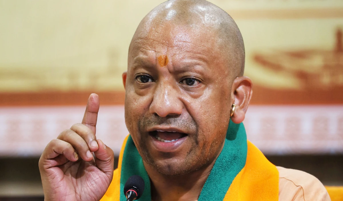 ‘भड़काऊ नारे न लगाएं, हथियार न लहराएं’, योगी आदित्यनाथ ने कांवड़ यात्रा और मुहर्रम पर्व पर जारी किया निर्देश
