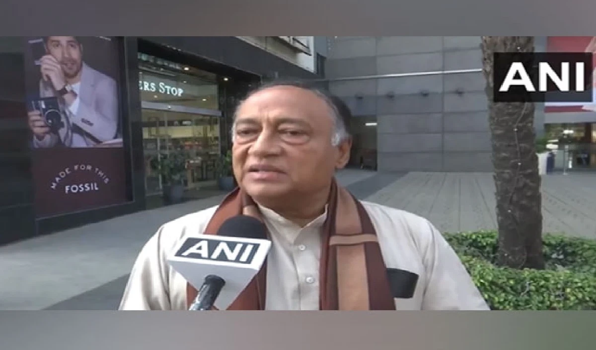 दिग्जिविज सिंह के भाई लक्ष्मण सिंह के खिलाफ कांग्रेस का बड़ा ऐक्शन, 6 साल के लिए पार्टी से निष्कासित