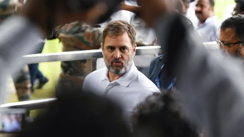 ‘संविधान इन्हें चुभता है, क्योंकि वो…’, RSS नेता होसबोले के बयान पर भड़के राहुल गांधी