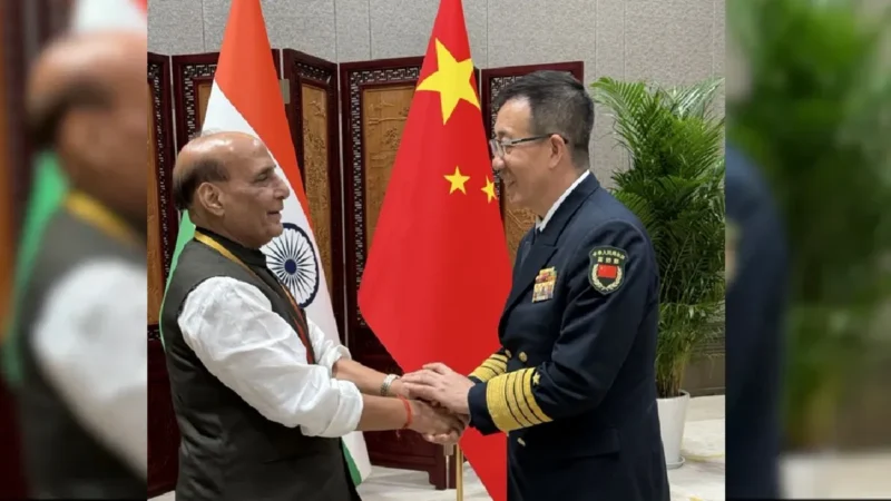 राजनाथ सिंह और चीनी रक्षा मंत्री के बीच हुई अहम चर्चा, कैलाश मानसरोवर यात्रा शुरू होने पर जताई खुशी