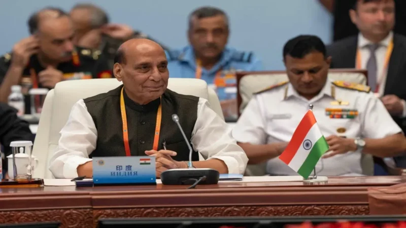 राजनाथ सिंह ने पाक-चीन को दिया करारा जवाब, SCO बैठक में संयुक्त बयान पर हस्ताक्षर करने से किया साफ इनकार