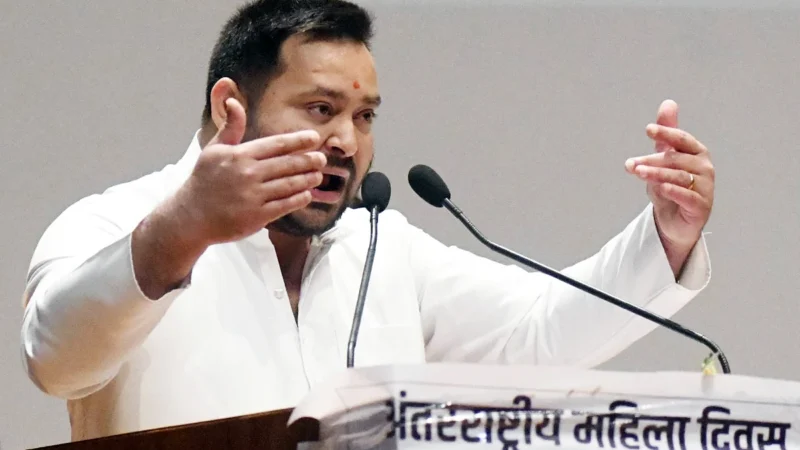 तेजस्वी का आरोप, मुख्यमंत्री का नियंत्रण नहीं, नीतीश सरकार में 50% मंत्री वंशवादी