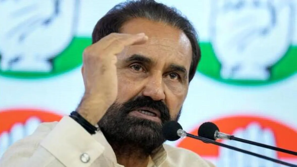 उपचुनाव में हार के बाद कांग्रेस में मचा हड़कंप, प्रदेश अध्यक्ष शक्ति सिंह गोहिल ने दिया इस्तीफा