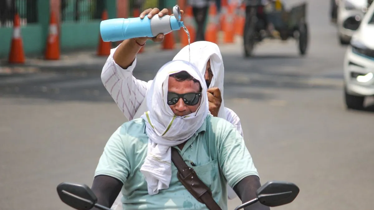 भयंकर गर्मी की चपेट में कई राज्य, गंगानगर में 49.4°C तो सिरसा में 47.6 डिग्री तक पहुंचा पारा, यहां पर बारिश के आसार